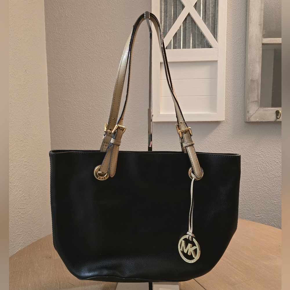 Michael Kors Black Shoulder Bag